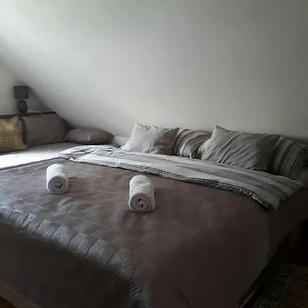 Habitación en casa particular Apartman-bartko Banská Štiavnica